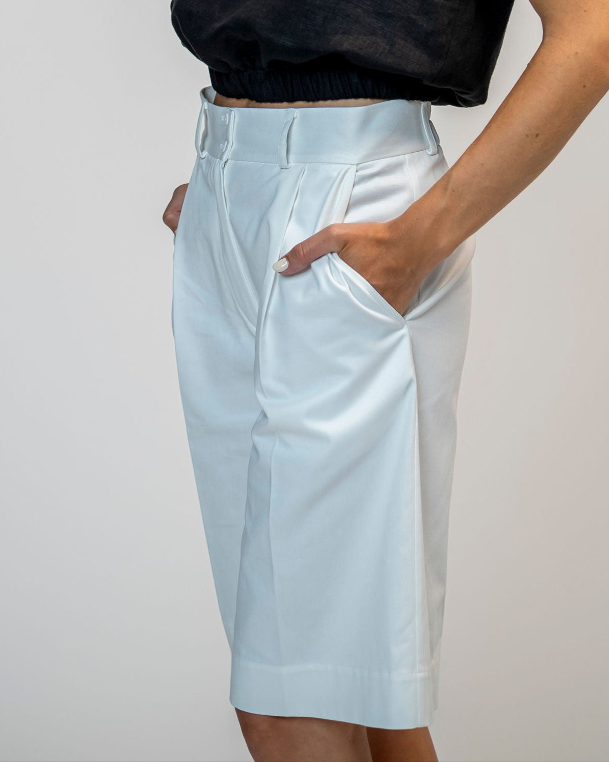 Lühikesed püksid Petra