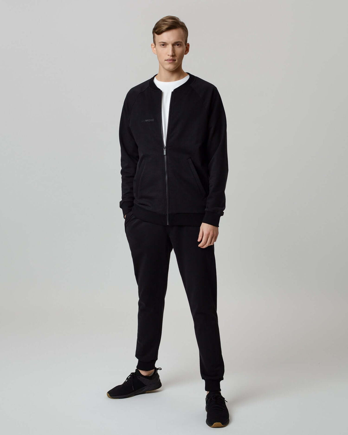 Meeste bomber MEMORE