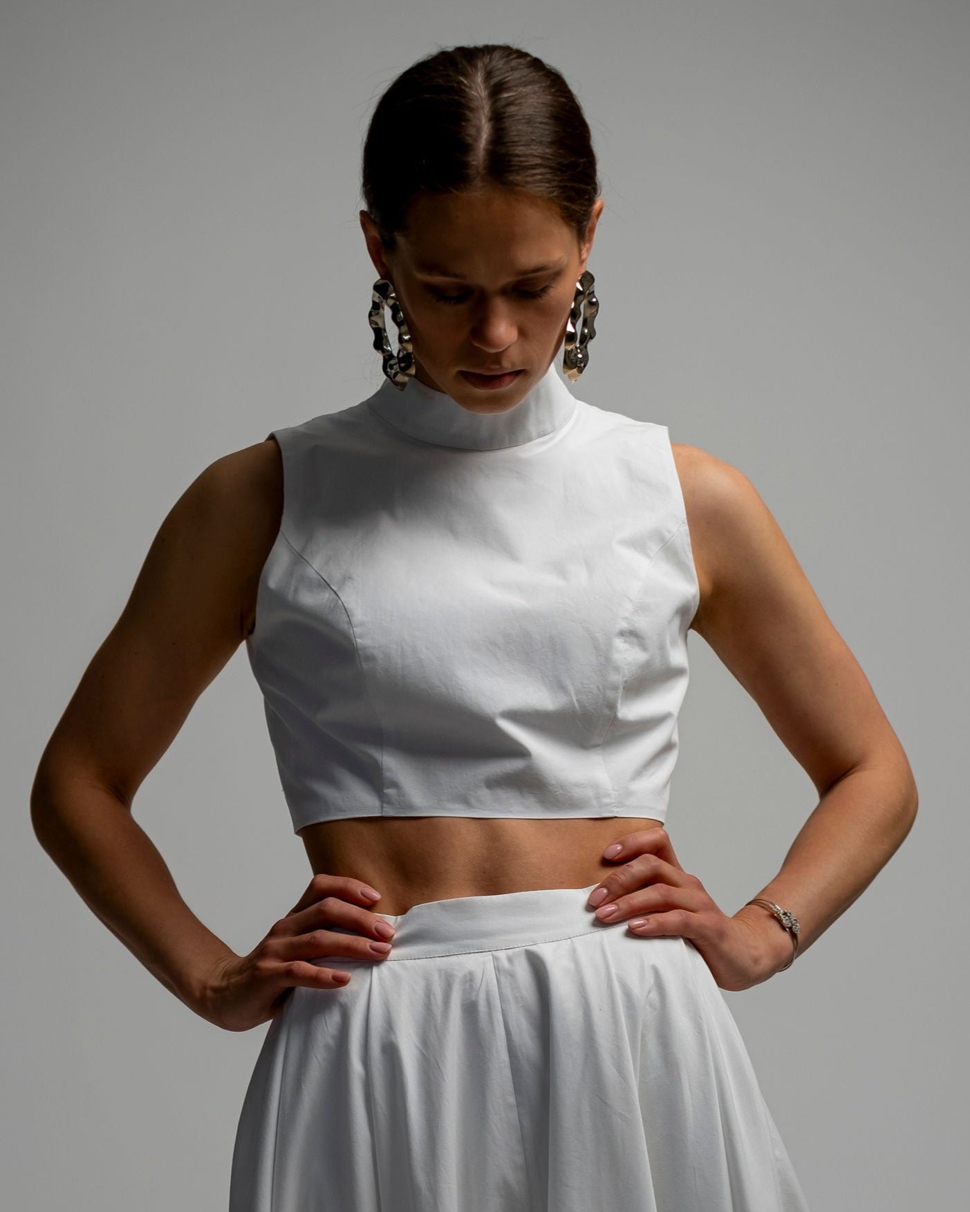 Tilda kõrge kaelusega top