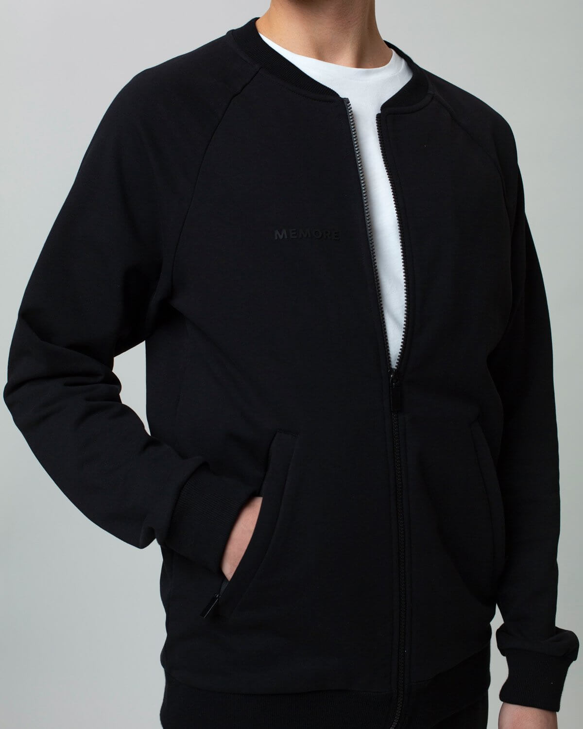 Meeste bomber MEMORE